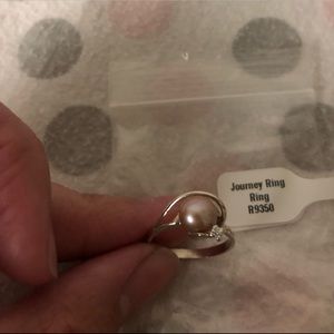 Vantel Pearls Journey Ring